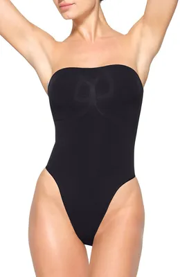 SKIMS — Seamless Sculpt Strapless Bodysuit