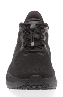 HOKA — Arahi SR Sneaker