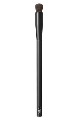 NARS — #11 Soft Matte Complete Concealer Brush