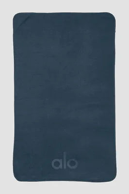 Alo Yoga — Performance No Sweat Hand Towel