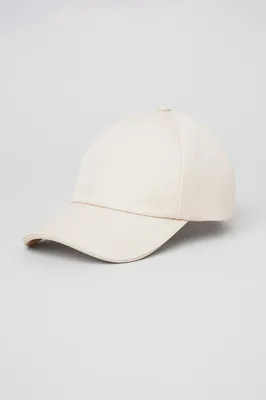 Alo Yoga — Satin Off-Duty Cap