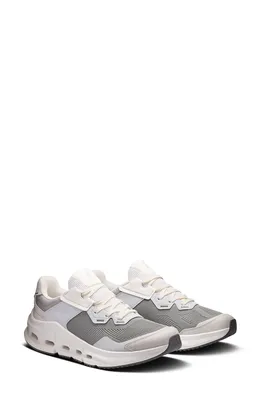 On — Cloudnova Rift Sneaker