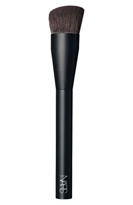 NARS — #17 Cream Cheek Brush