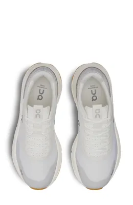 On — Cloudnova Form 2 Sneaker