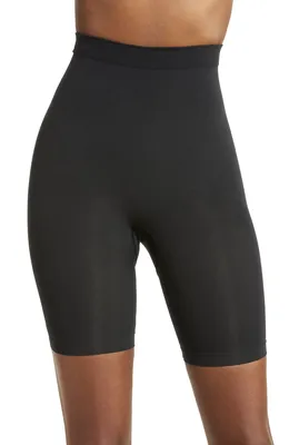 SKIMS — Seamless Sculpt Mid Thigh Shorts